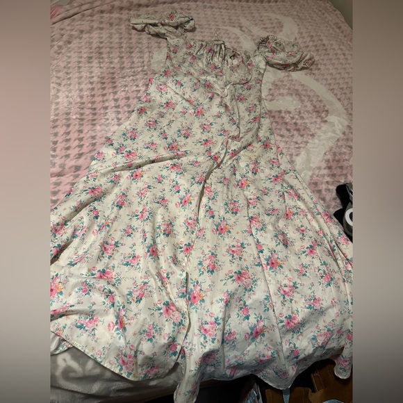 Dress - Picture 3 of 11